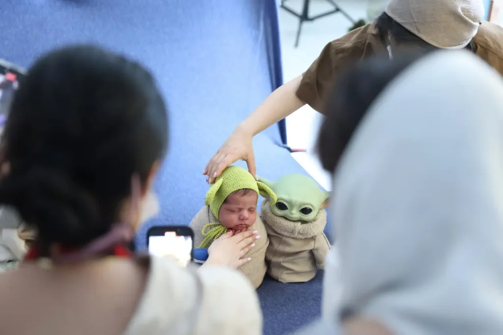 ۸ راز موفقیت در عکاسی نوزاد که عکاسان حرفهای نمیگویند!